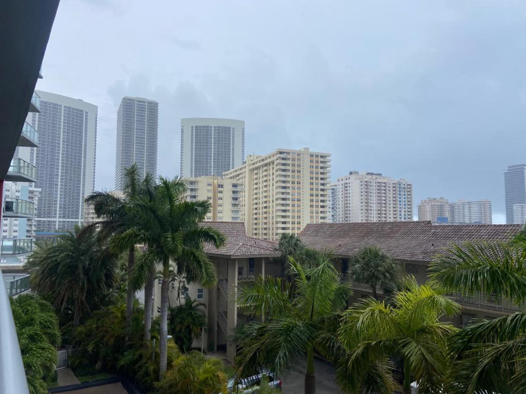 Beachwalk Studio Apmt 2 Beds, Amazing Views 2010B Hallandale Beach Exterior foto